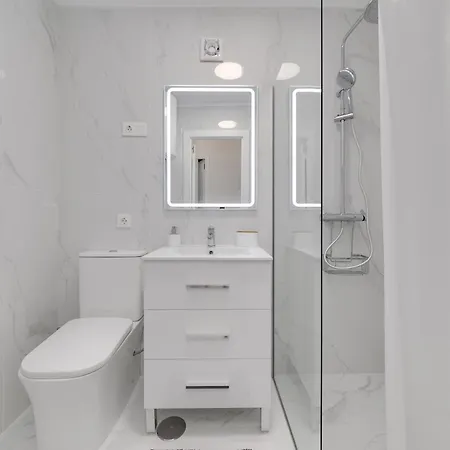 Apartment Cb Living - 2 Bedroom Near Zenia *