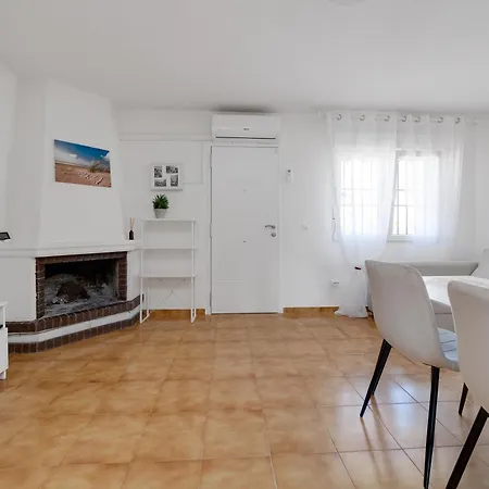 Apartment Cb Living - 2 Bedroom Near Zenia